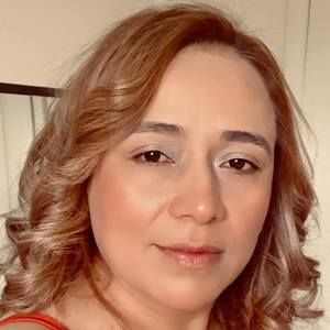 Meet your Posher, Idalia